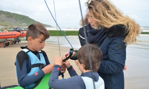 JEUNESSE : les enfants de notre école en stage de voile, financé par la Mairie