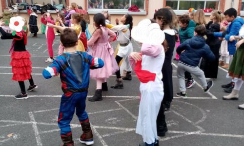 ÉCOLE : retour sur le carnaval de l’école