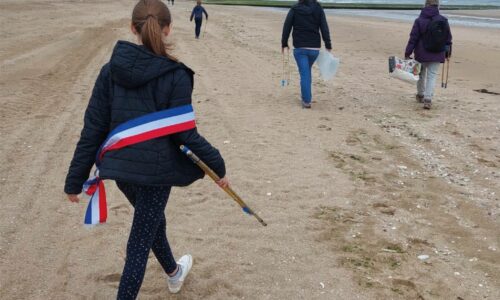 Jeunesse | Opération plage propre pour les enfants du CME